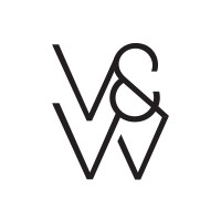 Viktoria & Woods